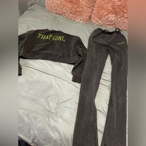 Minaa Monroe That Girl Set